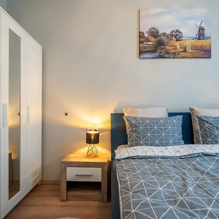 Spacious Cozy For Big Groups Center