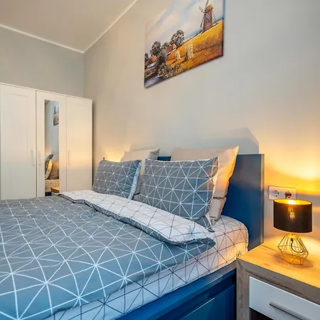 Spacious Cozy For Big Groups Center Sofie